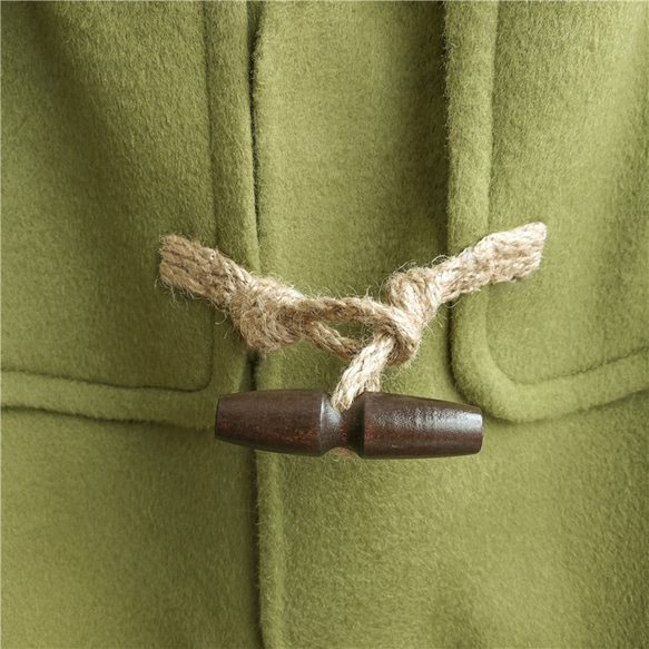 【アボカド】手縫い ベージュ ウール 100％ ホーンバックル フード付き ロング コート 5枚目の画像