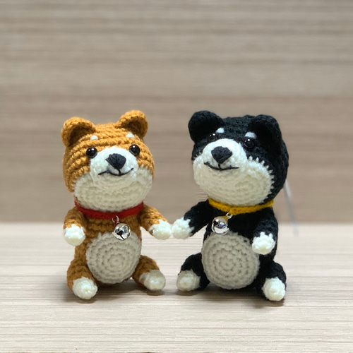 あみぐるみ 柴犬 車飾り 壁掛け ハンドメイド （柴犬