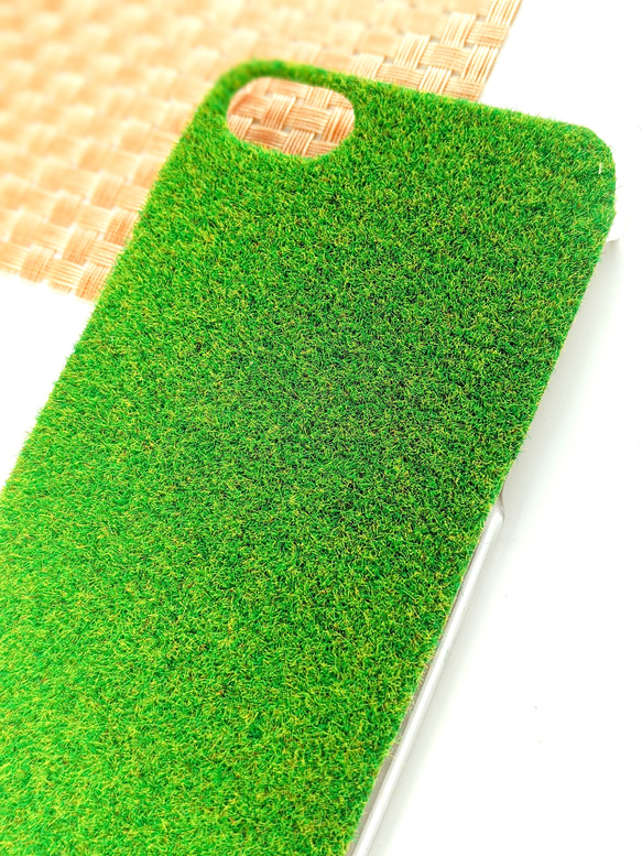 全機種対応　ずっと触っていたい芝生のスマホケース（iPhone/Android） 3枚目の画像
