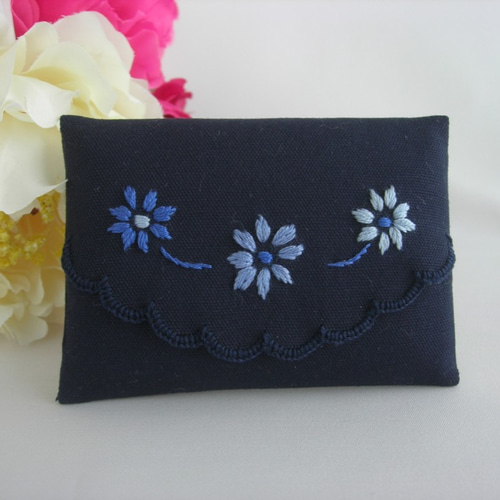 n＊　スカラップ　レッスンバッグ　ティッシュケース　ポーチ　手刺繍　お受験 お受験専門店品質 お受験 ティッシュケース 手刺繍 お花