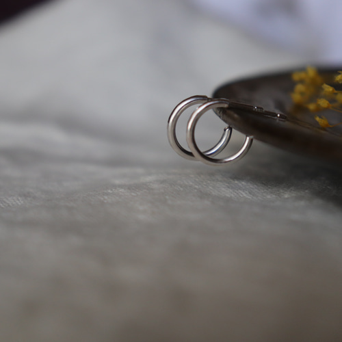 1.5 SS×つちめ×silver×両耳用 】極小 フープピアス/メンズピアス