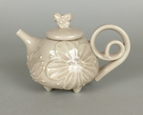 油絵 桃とティーポット 油絵 桃とティーポット 油絵 桃とティーポット 油絵 桃とティーポット