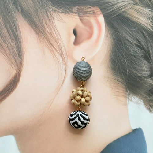 3つのナチュラルビーズのピアス【グレー】（イヤリングその他に変更  