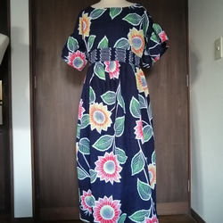 着物リメイク　紋付刺繍のジレ ロングジレ コサージュ付き 着物リメイク 紅型小紋 | iichi 日々
