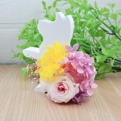 イヌの置型アロマストーン 菊とバラのアレンジメント 5枚目の画像