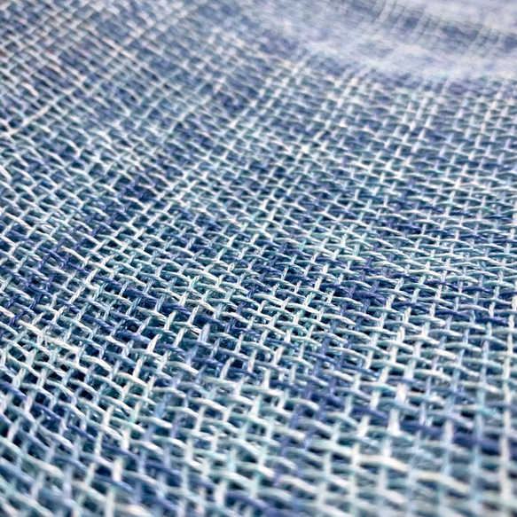 手織りストール(フレンチリネン・ブルーグラデーション) 3枚目の画像