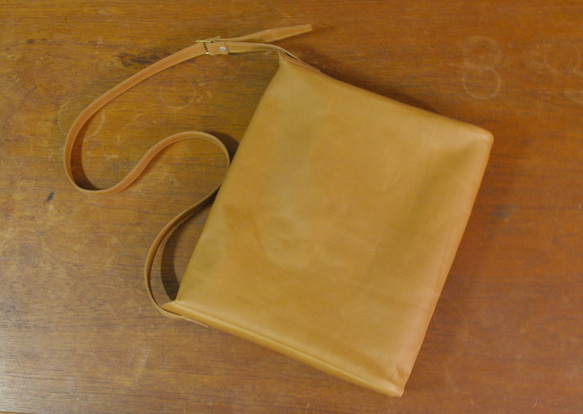 皮革棕郵件包單肩包按（SALE品）壁紙加工型 第2張的照片