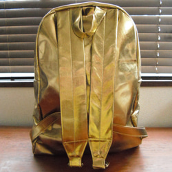 山羊革 ゴールド バッグパック リュック 2枚目の画像