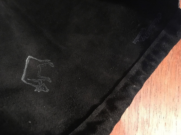 スウェード 牛革 ブラック ドローストリングバッグ 巾着袋 5枚目の画像