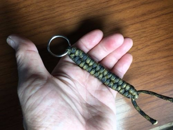 Rattlesnake Key Fob パラコード　キーホルダー 2枚目の画像