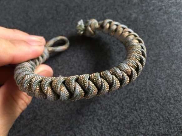 Snake Knot パラコードブレスレット 2枚目の画像