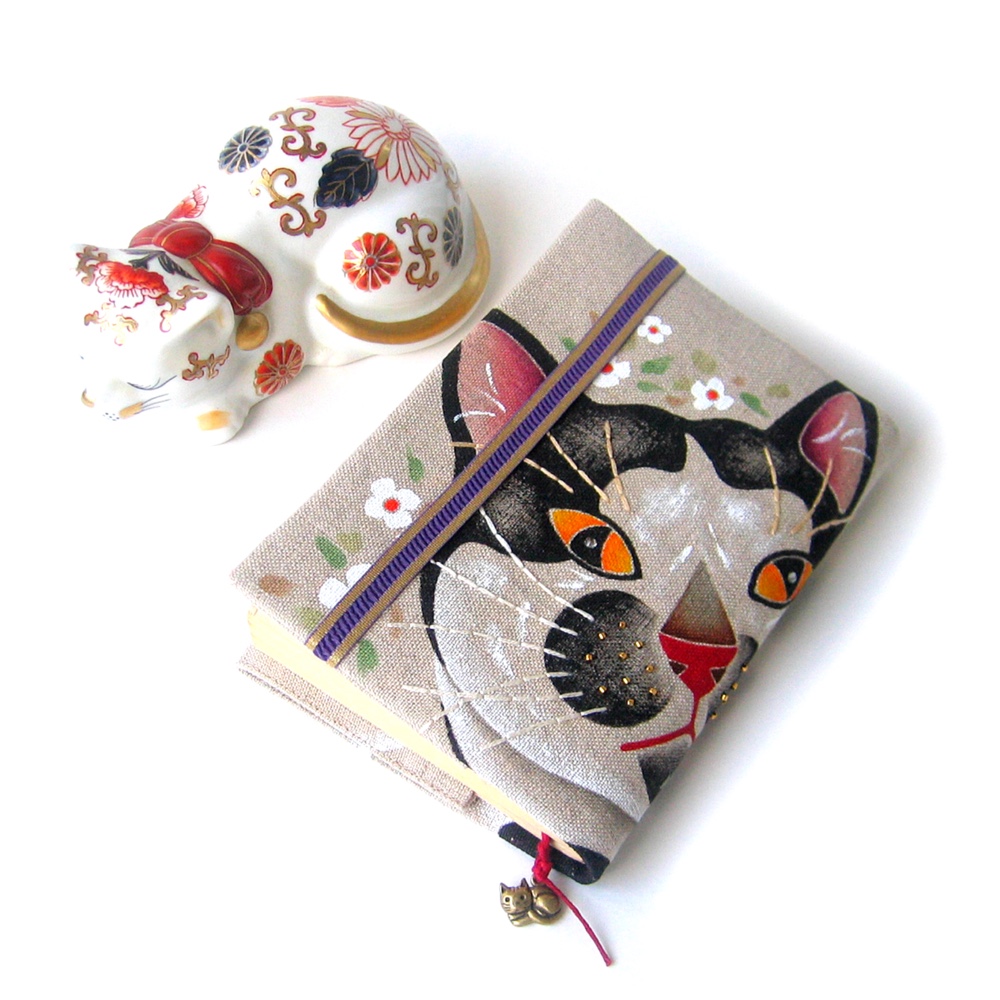 「cat story お多福ちゃんと仲良しバッタ君」　tif-372　［文庫本用］