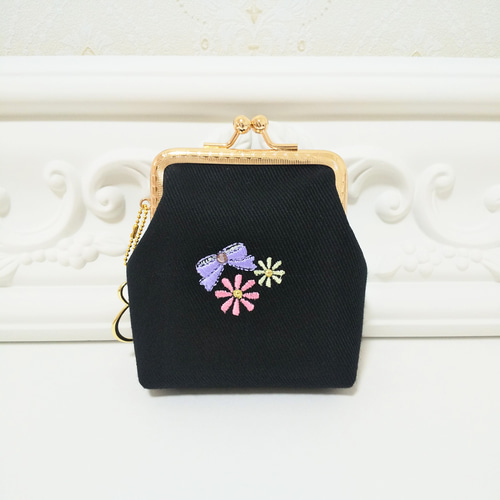 小銭入れ✽刺繍がま口✽フラワーバスケット自転車の刺繍