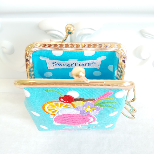 小銭入れ✽刺繍 がま口✽夏のトロピカルドリンク刺繍