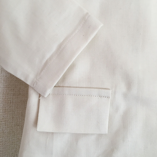 丸襟が可愛い生成り色のスプリングコート ベビー服 nanairo 通販