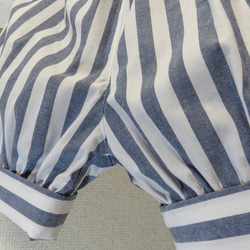 ブルーグレーと白のストライプのバルーンパンツ（ベビー 80〜90） 4枚目の画像
