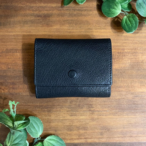 牛革】ブラックボタン3つ折り財布〈BLACK〉 本革 レザー 牛革】ブラックボタン3つ折り財布〈BLACK〉 本革 レザー