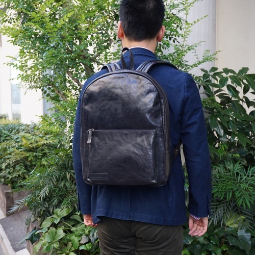 水牛革】ムラ染めシンプル極軽リュック<5色展開> 本革 軽い 丈夫 水牛革】ムラ染めシンプル極軽リュック<5色展開> 本革 軽い 丈夫