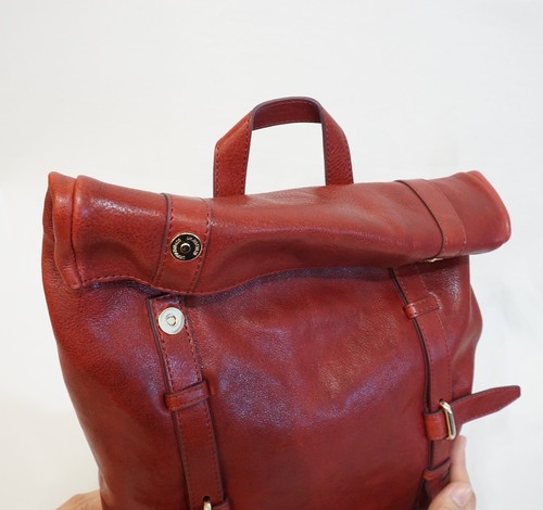 【牛革】　カラフルロールトップリュック　<4色展開>　軽い　ユニセックス　リュック M9242