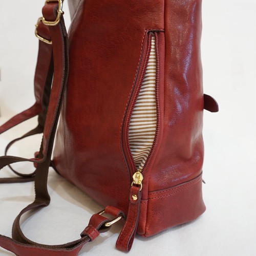 【牛革】　カラフルロールトップリュック　<4色展開>　軽い　ユニセックス　リュック M9242