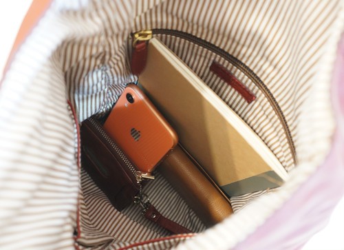 【牛革】　カラフルロールトップリュック　<4色展開>　軽い　ユニセックス　リュック M9242