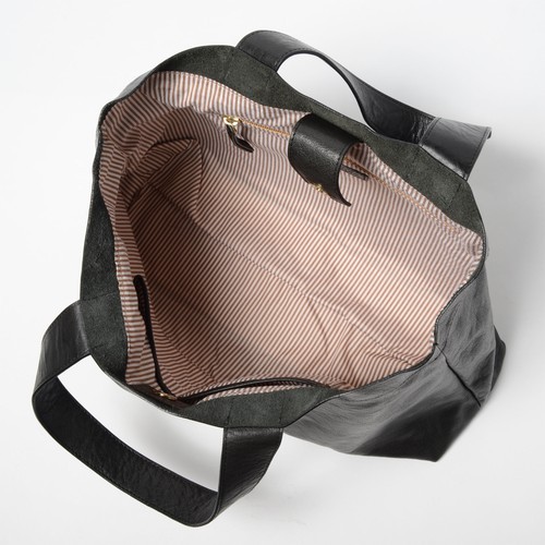 新品未使用　黒 水牛革 かごバッグ　A4トートバッグ 水牛革】ムラ染めA4トートバッグ<4色展開> バッファローレザー