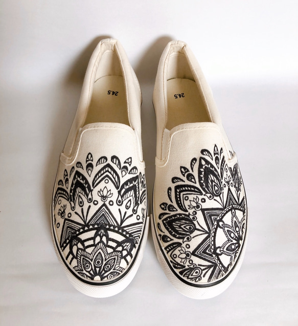 手書きマンダラアートキャンバススニーカー（スリッポン）（オリジナル