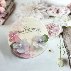 【恋の香り】ミストパープル小紫陽花ピアス 2枚目の画像