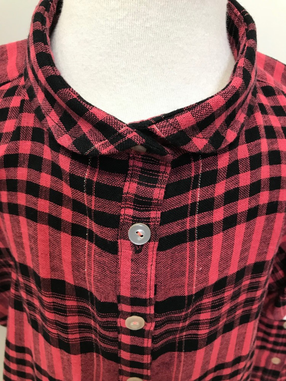 赤黒タータンチェックの丸エリシャツ(90/100) 4枚目の画像