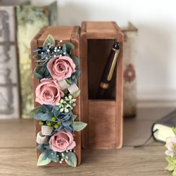 プリザーブドフラワーの壁掛けバスケットアレンジ＊ナチュラルピンク