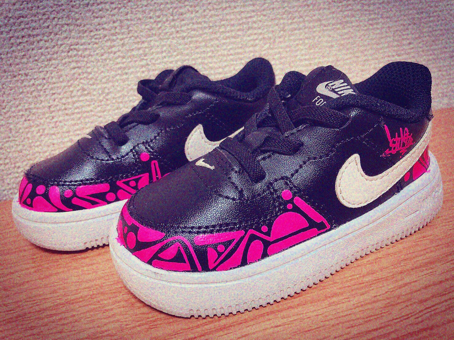 kidsシューズ カスタムペイント 出産祝いに