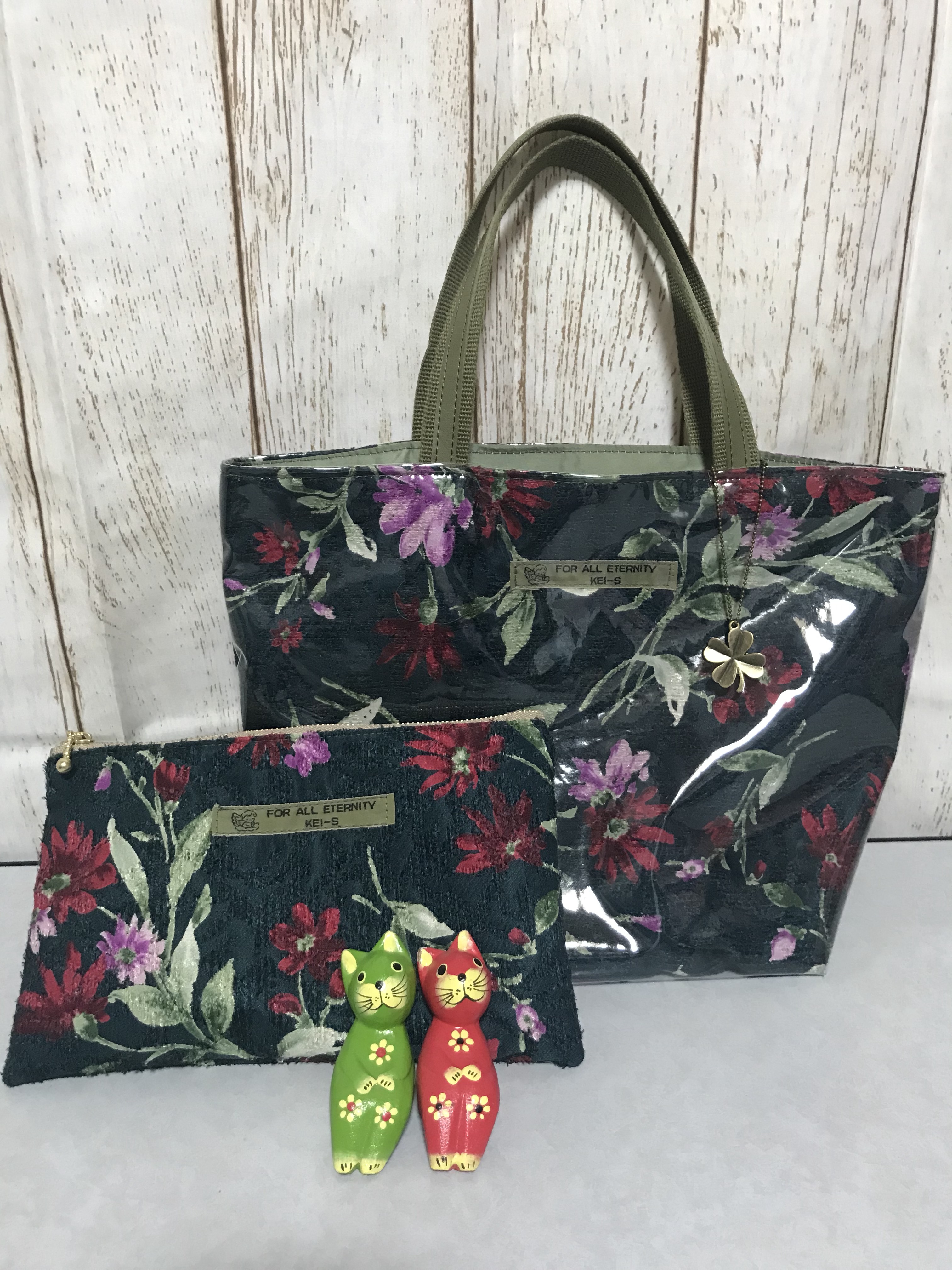 カーテン、ポーチ、バッグハンドメイド FOIL BAG/カーテン生まれのシルバーバッグ-SAVA!STORE