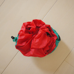 畳まないで収納できる！スイカのエコバッグ 6枚目の画像