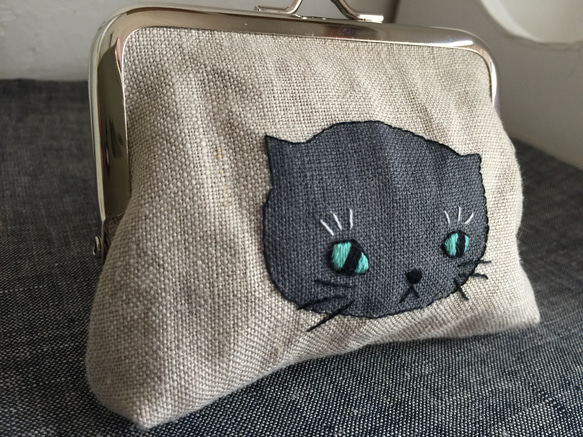 猫さんがま口(ロシアンブルー) 刺繍がま口 猫刺繍 ネコ刺繍 ねこ刺繍 猫がま口 小物入れ カードケース カード入れ 4枚目の画像