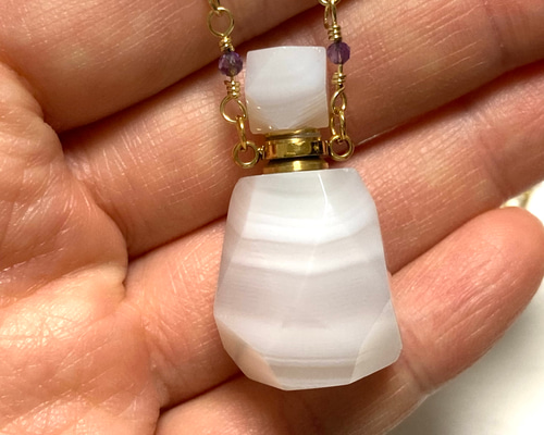 No.58バイカラークォーツチャーム&ブルーカラーアゲートチャーム