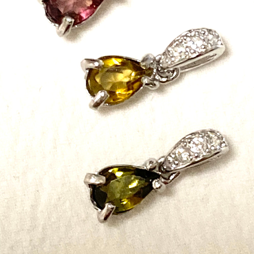 ❤️極美品❤️ ペリドット約3ct ダイヤ k18WG トップ 楽天市場
