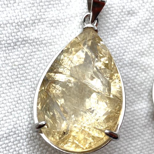 溢れ出る黄金の光 大粒 ルチルクォーツ 水晶 ペンダントヘッド 