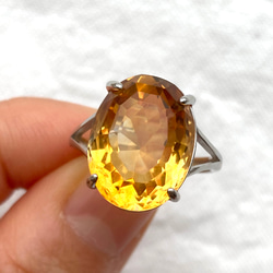 11月誕生石　特大　大粒シトリン　黄水晶　ロジウムコーティングシルバー925 フリーサイズリング　調整可能　指輪　宝石質 1枚目の画像