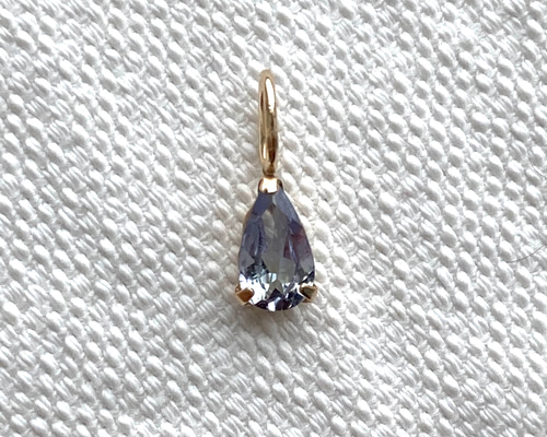 タンザナイト　ペンダントトップ　K18　バイカラーゾイサイト バイカラータンザナイト 極小 雫 K10 ペンダントヘッド ゾイサイト