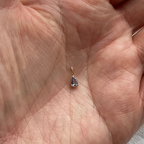 バイカラータンザナイト 極小 雫 K10 ペンダントヘッド ゾイサイト