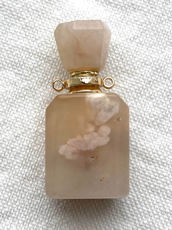 柔らかピンク 桜瑪瑙 天然石 香水瓶 ネックレス、精油入れにも サクラ