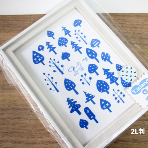 青い北欧の森＊2026・森を楽しむお部屋のアート～犬も大好き！フレーム