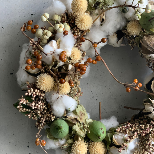 コットンフラワーと実ものいっぱいホワイトリース［Dry flower  