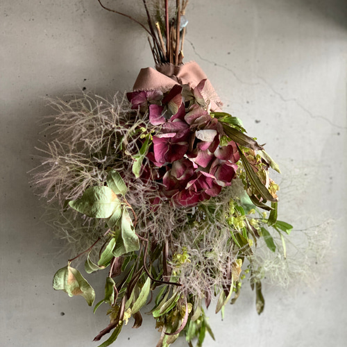 ドライフラワー アンティークアジサイとスモークツリーのコンパクト