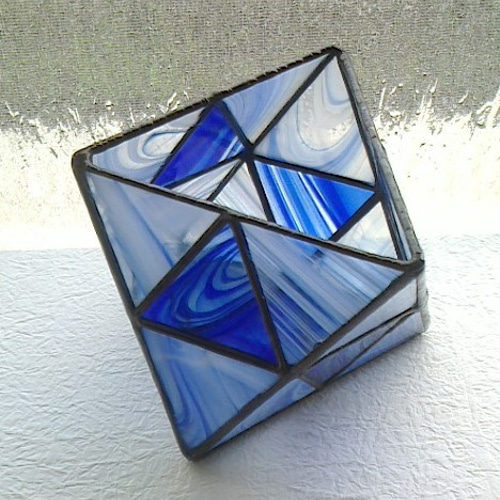 送料無料】ステンドグラスの小物入れ・花瓶＊三角タイプ＊ 一輪挿し