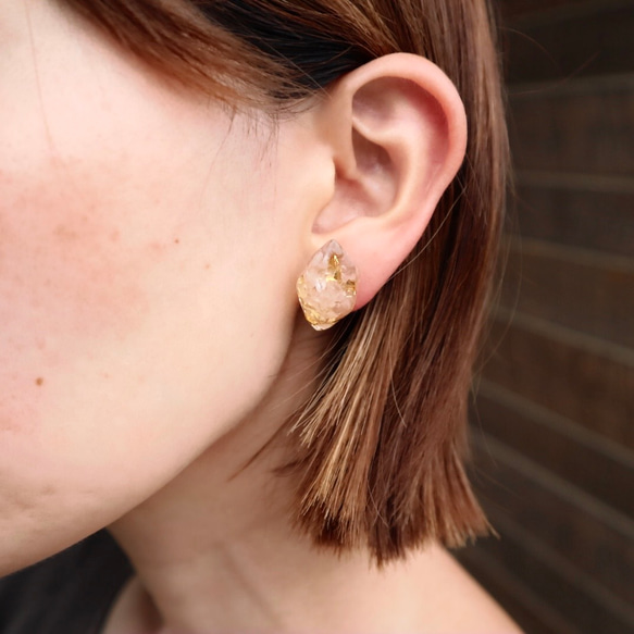 玫瑰石英和金箔礦石耳環耳環金屬過敏正式簡約天然石淺粉色 第3張的照片
