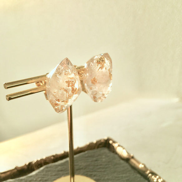玫瑰石英和金箔礦石耳環耳環金屬過敏正式簡約天然石淺粉色 第4張的照片