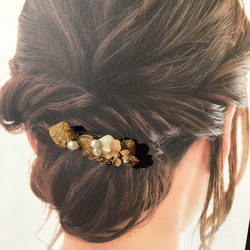 暗色花卉淺色古典髮夾正裝金色七五散婚禮髮飾春秋冬淡水珍珠 第7張的照片