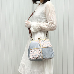 桜 サックスブルー 別珍 高級感 がま口 シンプル オシャレ 肩掛け 斜め掛け ギンガムチェック レディースバッグ 彼女 6枚目の画像