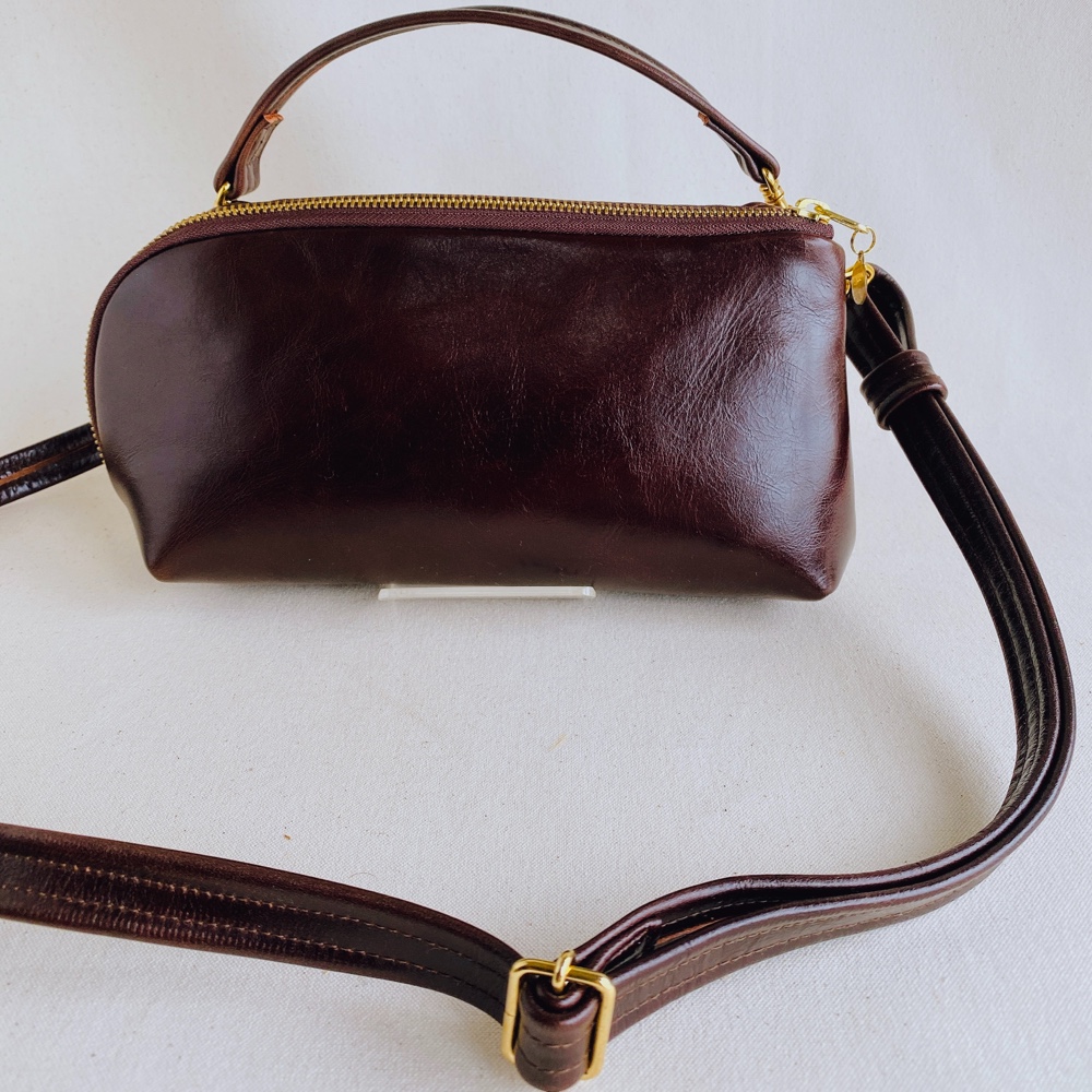 旅行に　3way お財布ポシェット チョコブラウン牛革 スマホ・鍵・カード20枚！口紅が入る